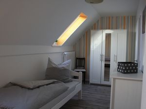 22609727-Ferienwohnung-4-Heiligenhafen-300x225-3