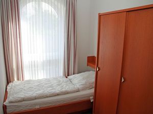 23513902-Ferienwohnung-4-Heiligenhafen-300x225-5