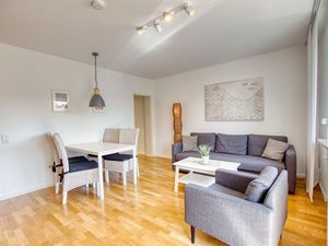 23909318-Ferienwohnung-2-Heiligenhafen-300x225-5