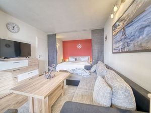 23909440-Ferienwohnung-5-Heiligenhafen-300x225-2