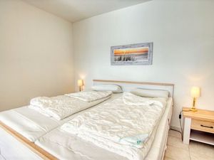 23909503-Ferienwohnung-4-Heiligenhafen-300x225-5