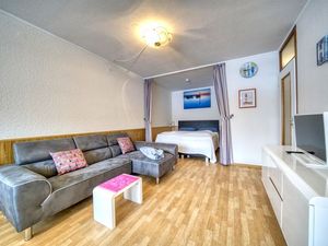 23909561-Ferienwohnung-4-Heiligenhafen-300x225-4