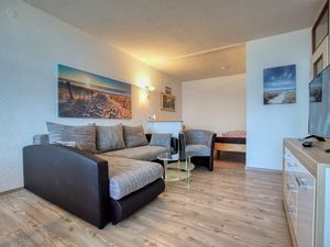 23909670-Ferienwohnung-5-Heiligenhafen-300x225-2