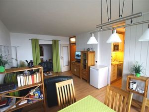 23909674-Ferienwohnung-5-Heiligenhafen-300x225-0