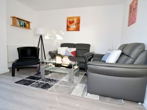 23936861-Ferienwohnung-4-Heiligenhafen-300x225-0