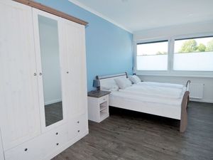 23936865-Ferienwohnung-4-Heiligenhafen-300x225-4