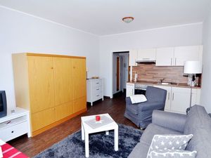 23936884-Ferienwohnung-2-Heiligenhafen-300x225-1