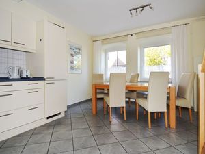 23936890-Ferienwohnung-6-Heiligenhafen-300x225-3