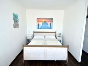 23936914-Ferienwohnung-2-Heiligenhafen-300x225-4