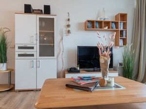 23358100-Ferienwohnung-4-Heiligenhafen-300x225-2