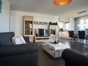 23361102-Ferienwohnung-4-Heiligenhafen-300x225-1