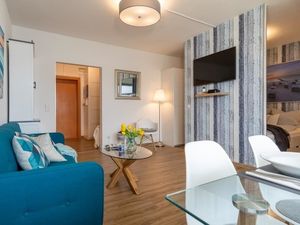 23366601-Ferienwohnung-5-Heiligenhafen-300x225-1