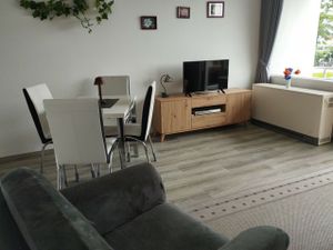 23909324-Ferienwohnung-4-Heiligenhafen-300x225-2