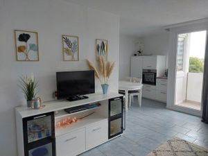 23909517-Ferienwohnung-4-Heiligenhafen-300x225-4