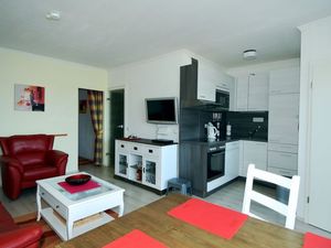 23936928-Ferienwohnung-4-Heiligenhafen-300x225-1