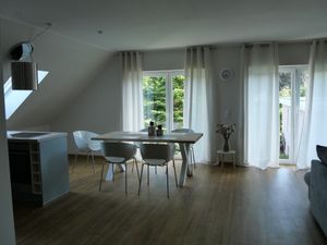 24049457-Ferienwohnung-5-Heiligenhafen-300x225-3