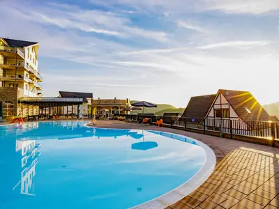 PoolOfHouse