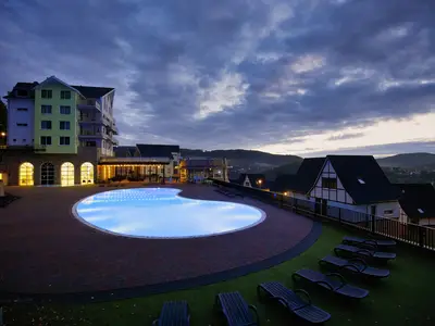 PoolOfHouse