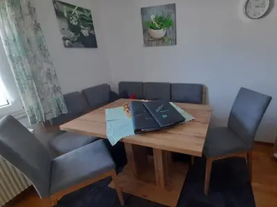 gemütliche Eckbank Spatzenwinkel