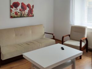 23754006-Ferienwohnung-4-Hel-300x225-2