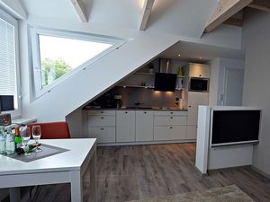 18719150-Ferienwohnung-2-Helgoland-300x225-5