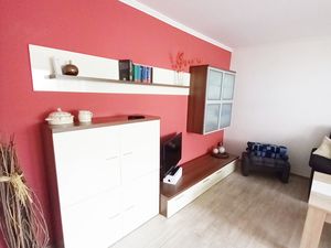 18352301-Ferienwohnung-4-Hemmoor-300x225-3