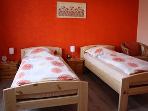 18512171-Ferienwohnung-5-Hemmoor-300x225-2