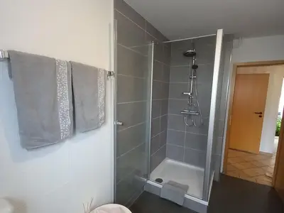 Badezimmer, 2023 neu renoviert