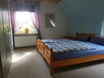 Schlafzimmer 1