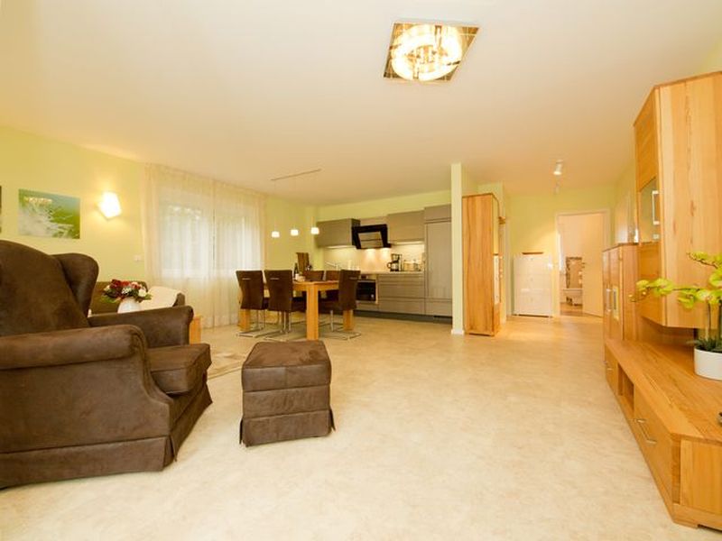 23330080-Ferienwohnung-2-Heringsdorf (Seebad)-800x600-0