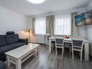 23661195-Ferienwohnung-2-Heringsdorf (Seebad)-300x225-0