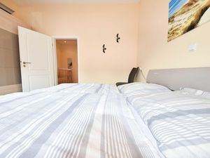 23972309-Ferienwohnung-5-Heringsdorf (Seebad)-300x225-2