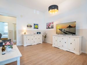 23329722-Ferienwohnung-4-Heringsdorf (Seebad)-300x225-3