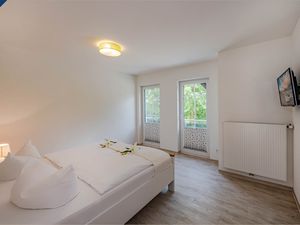 24019426-Ferienwohnung-4-Heringsdorf (Seebad)-300x225-4