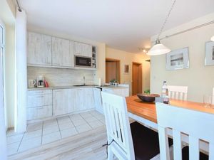 23972250-Ferienwohnung-4-Heringsdorf (Seebad)-300x225-1