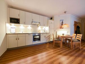 23972279-Ferienwohnung-4-Heringsdorf (Seebad)-300x225-1