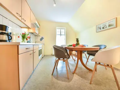 Ferienwohnung für 8 Personen (104 m²) in Heringsdorf (Seebad) 9/10