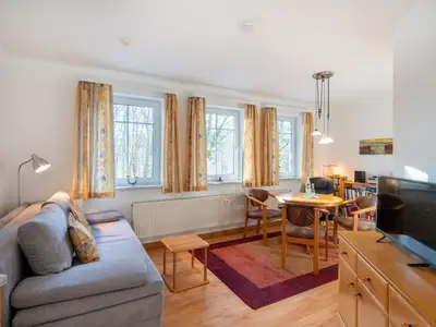 Ferienwohnung für 3 Personen (46 m²) in Heringsdorf (Seebad) 1/10
