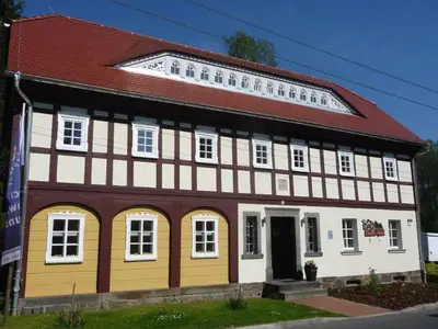 Ferienwohnung für 6 Personen (77 m²) in Herrnhut 1/10