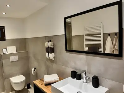 INSIDE, BATHROOM