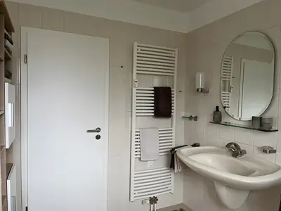 INSIDE, BATHROOM