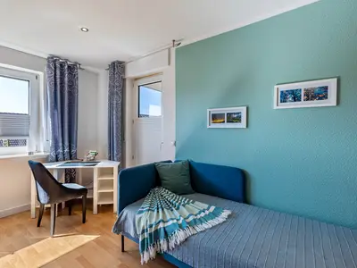 BEDROOM, INSIDE