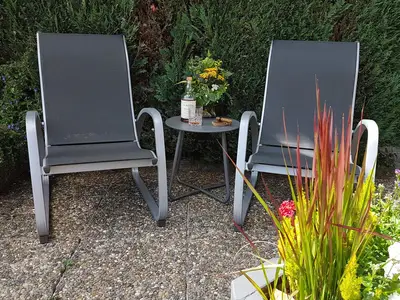 Entspannen neben der Terrasse