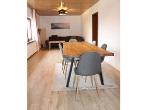 23922755-Ferienwohnung-5-Heupelzen-300x225-0