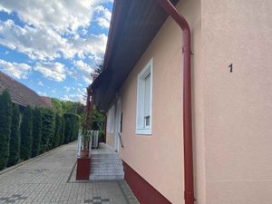 23781701-Ferienwohnung-2-Hévíz-300x225-4