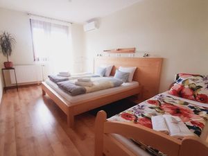 23937576-Ferienwohnung-3-Hévíz-300x225-2