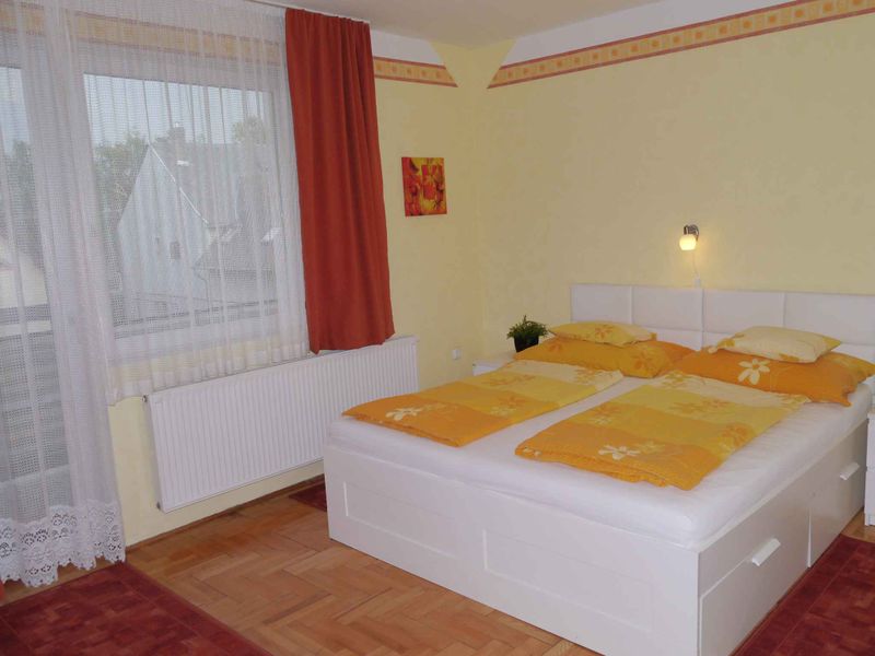 23768271-Ferienwohnung-2-Hévíz-800x600-0