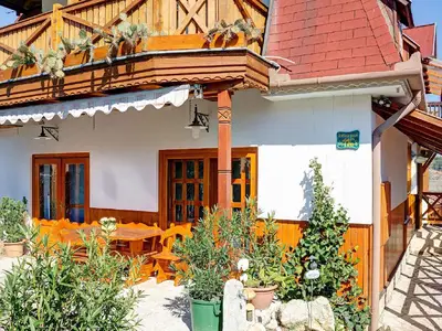 Ferienwohnung für 7 Personen (120 m²) in Hévíz 1/10