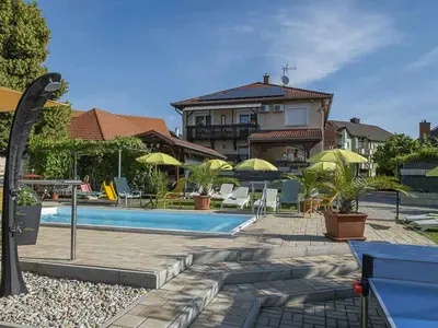 Ferienwohnung für 3 Personen (34 m²) in Hévíz 1/10