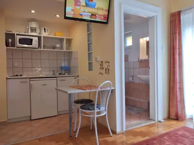 Ferienwohnung für 2 Personen (25 m²) in Hévíz 1/10